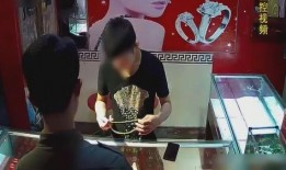 南京爆料小伙视频,街头事件引发热议，真相究竟如何？